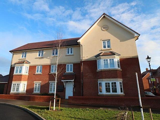 2 Bedroom Flat To Rent In Danegeld Avenue, Great Denham, MK40