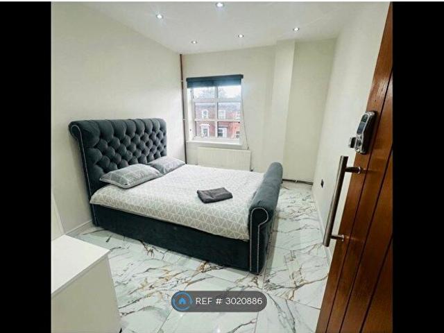 2 Bedroom Flat To Rent In Derby Road, Burton On Trent, DE14
