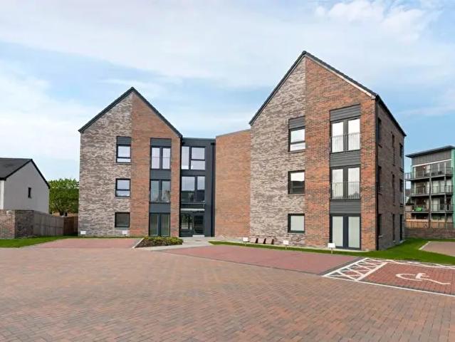 2 Bedroom Flat To Rent In Drip Road, Stirling, FK8