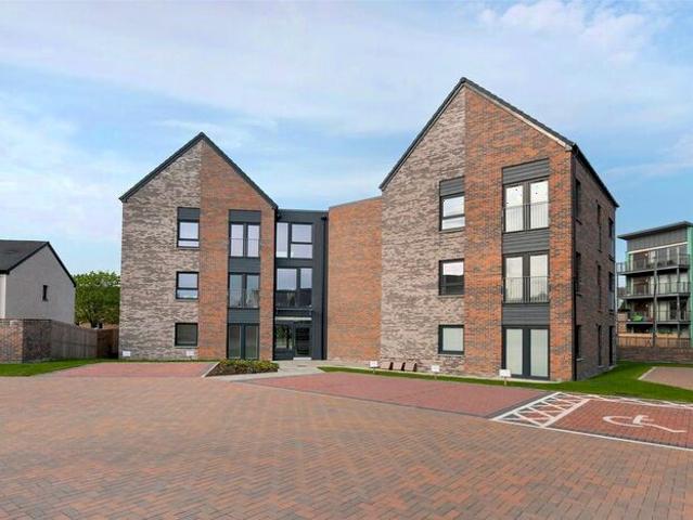 2 Bedroom Flat To Rent In Drip Road, Stirling, FK8