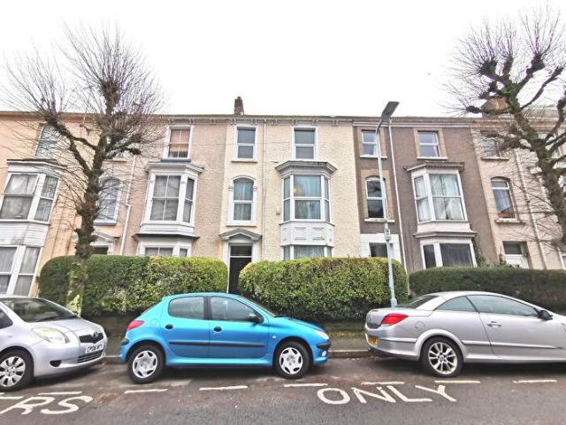 2 Bedroom Flat To Rent In Eaton Crescent, Swansea, SA1