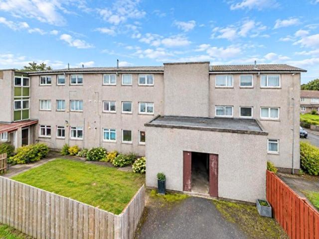2 Bedroom Flat To Rent In Elizabethan Way, Renfrew, Renfrewshire, PA4