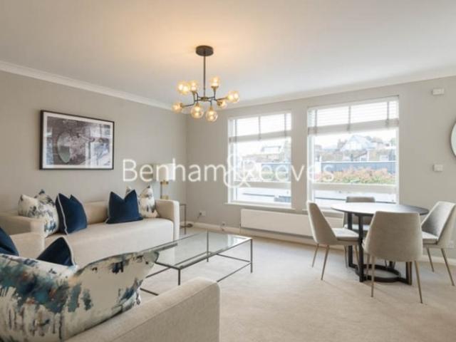 2 Bedroom flat to rent in Fulham Road, Chelsea, SW3