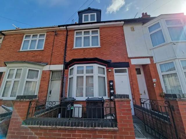 2 Bedroom Flat To Rent In Flat, Freeman Road North, Leicester, LE5