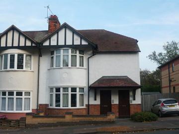 2 Bedroom Flat To Rent In Guilford Road, Stoneygate, LE2