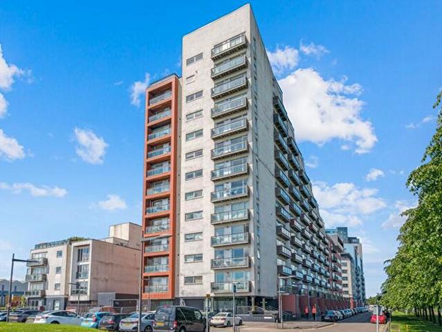 2 Bedroom Flat To Rent In Glasgow Harbour Terraces, Glasgow, Glasgow City, G11