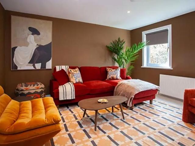 2 Bedroom Flat To Rent In Govan East, G51
