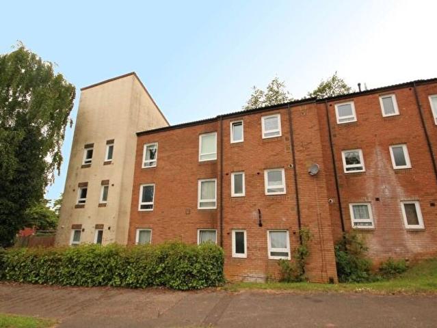 2 Bedroom Flat To Rent In Great Gull Crescent, Southfields, Northampton, NN3