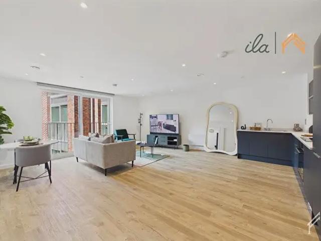 2 Bedroom Flat To Rent In Hairpin House, Birmingham, B12