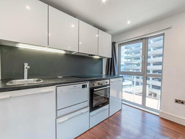 2 Bedroom Flat To Rent In Hanley Street, Nottingham, Nottinghamshire, NG1