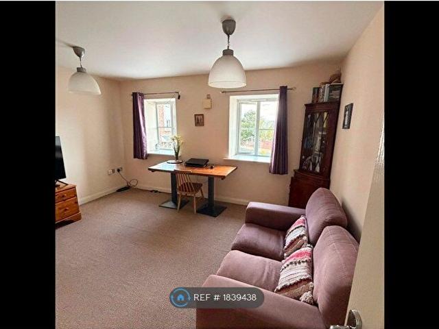2 Bedroom Flat To Rent In Henry Bird Way, Northampton, NN4