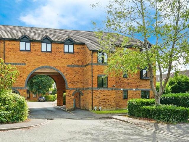 2 Bedroom Flat To Rent In Heron Drive, Bicester, OX26