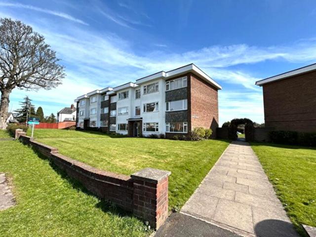 2 Bedroom Flat To Rent In Hill Village Road, Sutton Coldfield, West Midlands, B75
