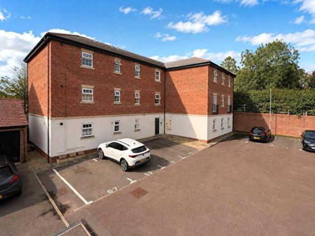 2 Bedroom Flat To Rent In Horse Fair Lane, Rothwell, Kettering, Northamptonshire, NN14