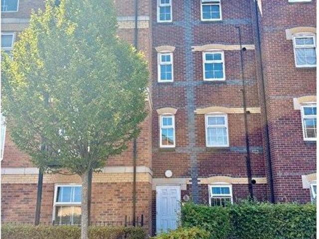 2 Bedroom Flat To Rent In Ilkestone, Derbyshire, DE7