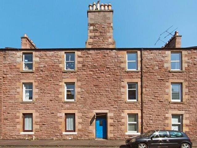 2 Bedroom Flat To Rent In James Street, Stirling, FK8