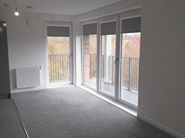 2 Bedroom Flat To Rent In Kennyhill Square, Dennistoun, Glasgow, G31