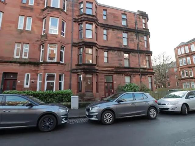 2 Bedroom Flat To Rent In Kennoway Drive, Partick, Glasgow, G11