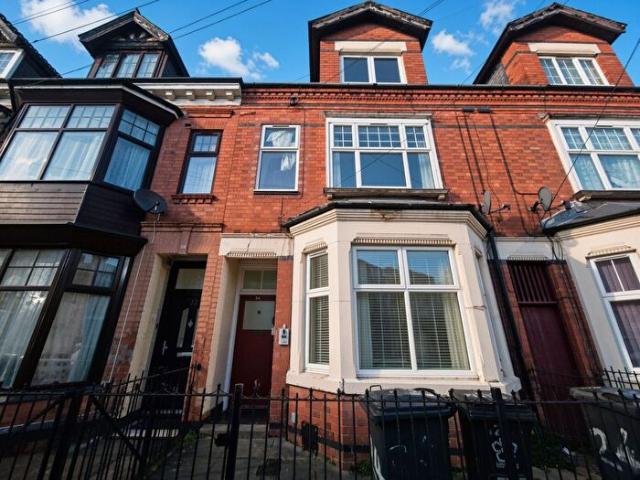 2 Bedroom Flat To Rent In Kimberley Road, Leicester, LE2