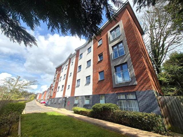 2 Bedroom Flat To Rent In Lutrell Court, D Lichfield Road, Four Oaks, Sutton Coldfield, B74