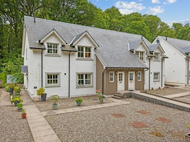 2 Bedroom Flat To Rent In Lagreach Brae, Pitlochry, Perthshire, PH16