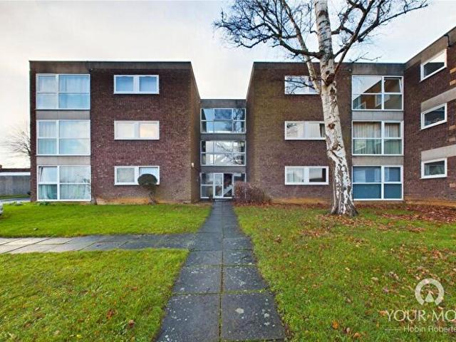 2 Bedroom Flat To Rent In Landcross Drive, Abington Vale, Northampton, NN3