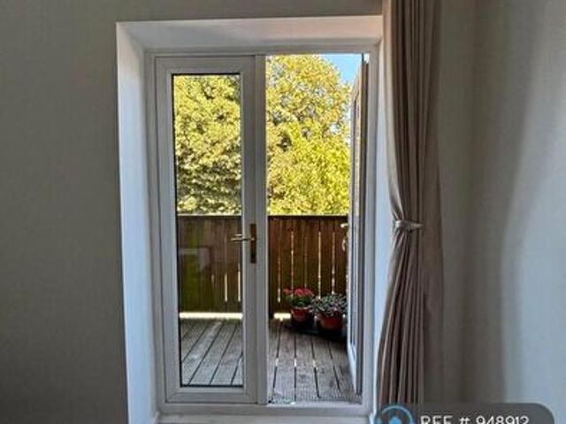 2 Bedroom Flat To Rent In Leen Court, Nottingham, NG7