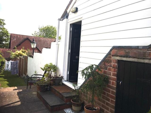 2 Bedroom Flat To Rent In Lichfield Road, Sutton Coldfield, B74