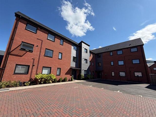 2 Bedroom Flat To Rent In Light Hall Lane, Shirley, Solihull, B90