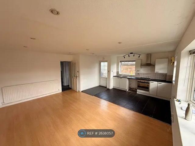 2 Bedroom Flat To Rent In Littleover, Derby, DE23