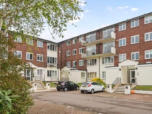 2 Bedroom Flat To Rent In Lizmans Court, Silkdale Close, Oxford, OX4