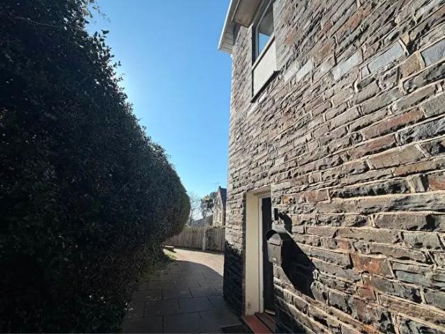 2 Bedroom Flat To Rent In Llys Ardwyn, Aberystwyth, Ceredigion, SY23