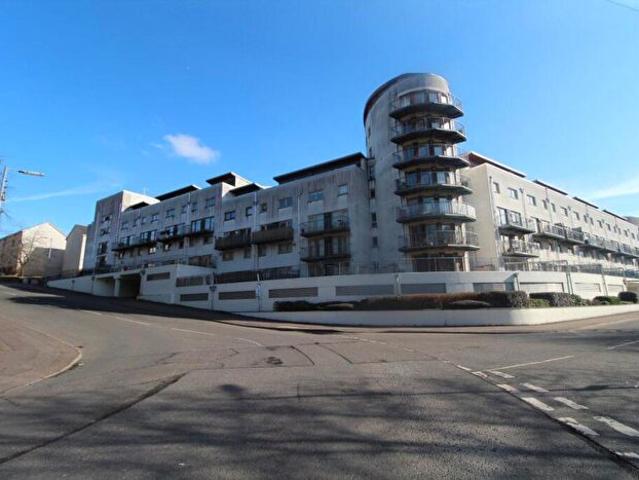 2 Bedroom Flat To Rent In Lochburn Gate, Glasgow, G20