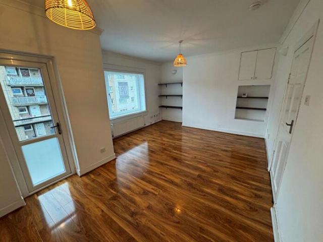 2 Bedroom Flat To Rent In Lochlea Road, Glasgow, Glasgow City, G43