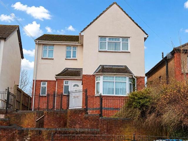2 Bedroom Flat To Rent In Lower Street, Kettering, Northamptonshire, NN16