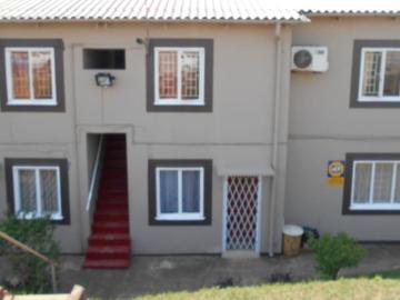 2 Bedroom flat to rent in Palmview, Phoenix