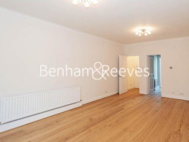 2 Bedroom flat to rent in Parkhill Road, Hampstead, NW3