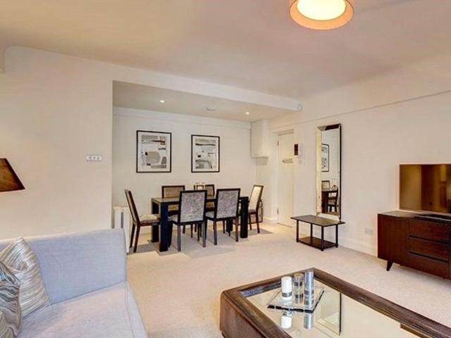 2 bedroom Flat to rent in Pelham Court, 145 Fulham Road, London, South Kensington, SW3