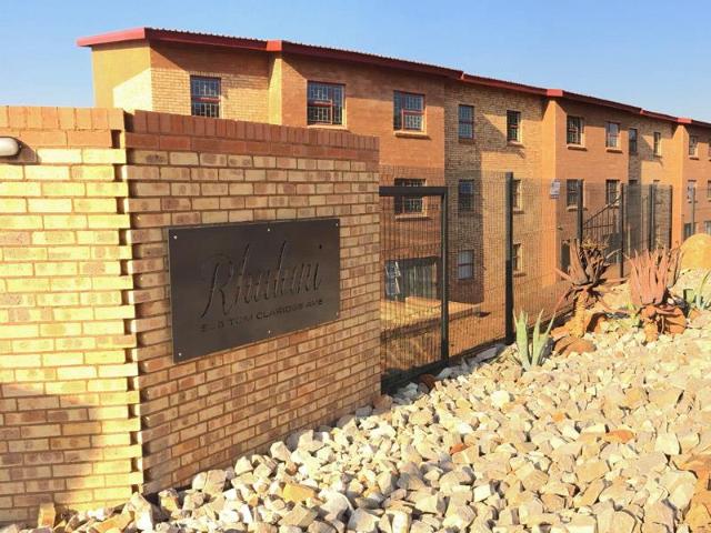 2 BEDROOM FLAT TO RENT IN PHILIP NEL PARK