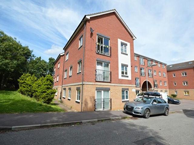 2 Bedroom Flat To Rent In Poppy Fields, Kettering, NN16