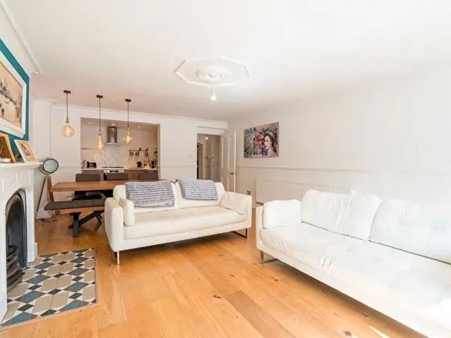 2 Bedroom Flat To Rent In Portland Place West, Leamington Spa, CV32