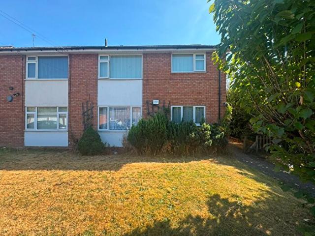2 Bedroom Flat To Rent In Priory Road, Hall Green, Birmingham, West Midlands, B28