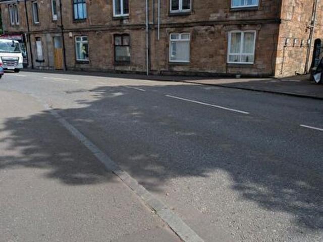 2 Bedroom Flat To Rent In Queen Street, Falkirk, FK2