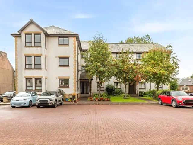 2 Bedroom Flat To Rent In Queens Lane, Bridge Of Allan, FK9