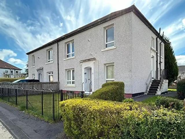 2 Bedroom Flat To Rent In Rampart Avenue, Glasgow, G13