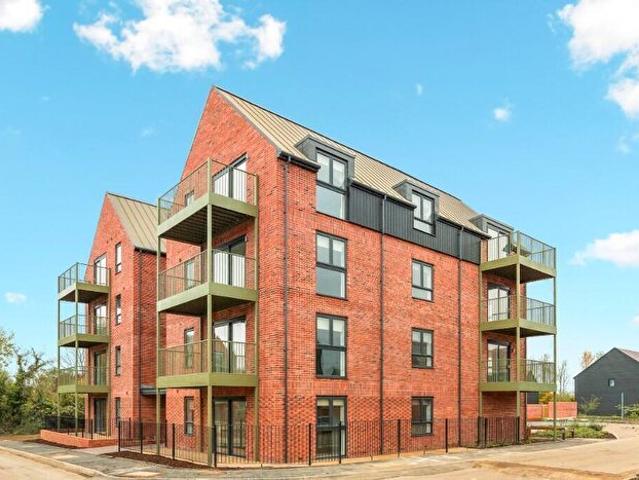 2 Bedroom Flat To Rent In *Receive Discounted Rent For Months!* Rooks Corner, Milton Keynes, Buckingha, MK5