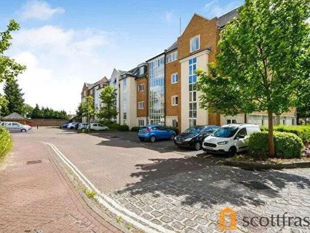 2 Bedroom Flat To Rent In Reliance Way, OX4
