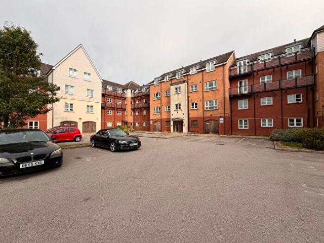 2 Bedroom Flat To Rent In River View, NN4