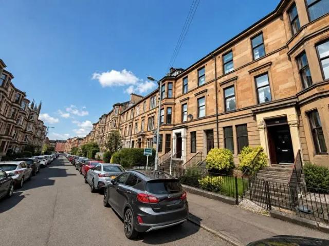 2 Bedroom Flat To Rent In Roslea Drive, Dennistoun, G31