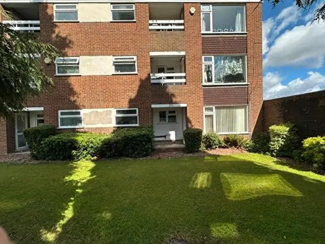 2 Bedroom Flat To Rent In St. Gerards Road, Solihull, B91